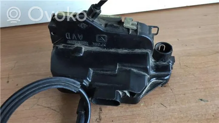 Renault Laguna II Moteur de verrouillage porte avant 000662Z98