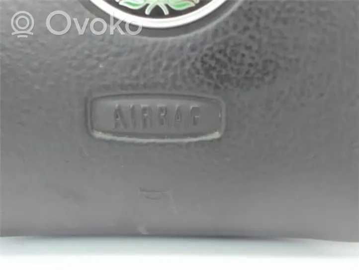 Skoda Octavia Mk2 (1Z) Coperchio dell’airbag del volante 1U0880201