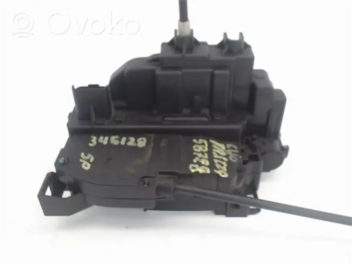 Renault Clio III Moteur de centralisation serrure de porte arrière 8200300129