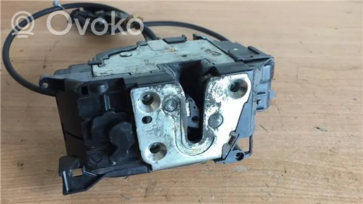 Renault Modus Silniczek zamka drzwi przednich 219247D