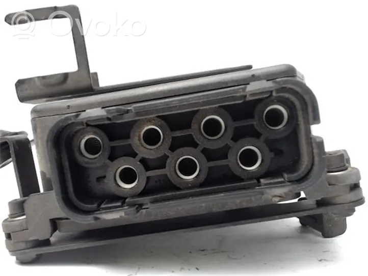 Volkswagen Golf V Attuatore elettrico del turbocompressore 1K0906279B