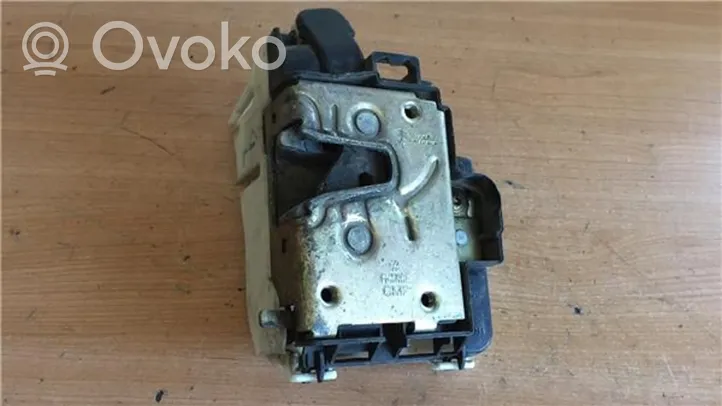 Volkswagen Polo III 6N 6N2 6NF Takaoven lukitusmoottori 1H4839014