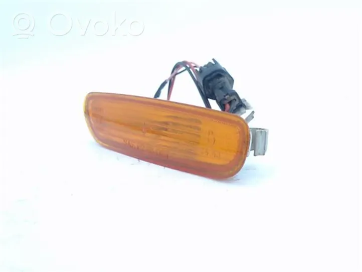 Volvo S40 Front fender indicator light 30613666