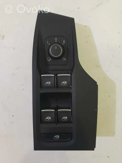 Volkswagen Golf VII Przełącznik / Przycisk otwierania szyb 5G0959857E