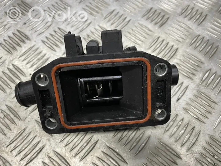 Ford Focus C-MAX Boîtier de thermostat / thermostat 