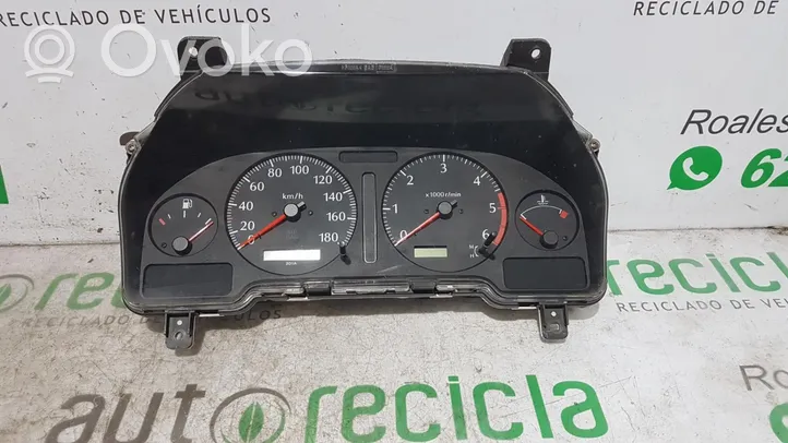 Nissan Patrol Y61 Compteur de vitesse tableau de bord 24812VB200