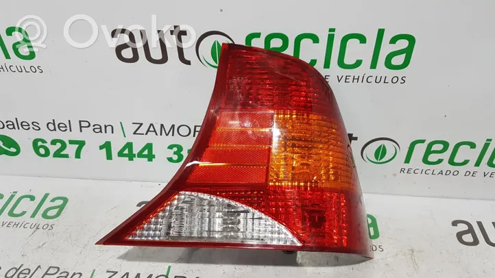 Ford Focus Luci posteriori 08-431-1935R-R