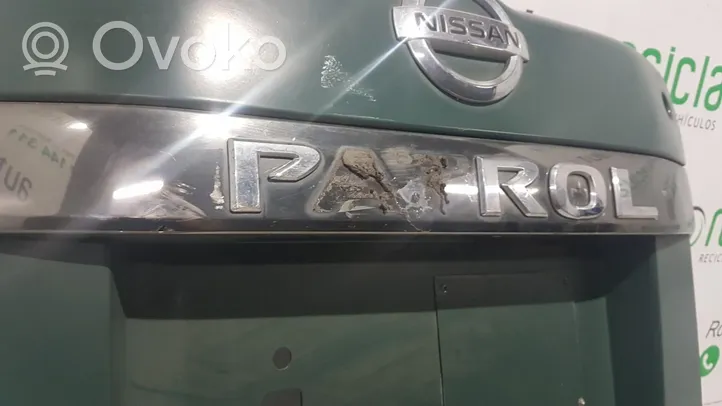 Nissan Patrol Y61 Tylna klapa bagażnika 