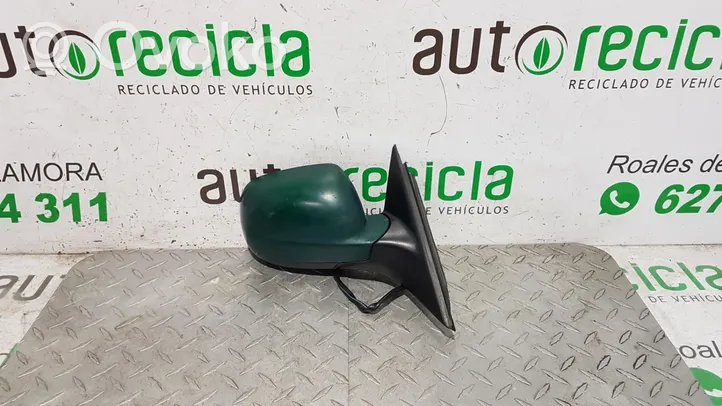 Volkswagen PASSAT Front door electric wing mirror 3B0857934