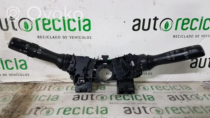 Toyota Yaris Leva/interruttore dell’indicatore di direzione e tergicristallo 