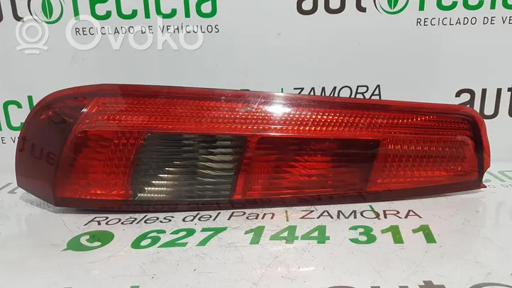 Ford Fiesta Lampa tylna 