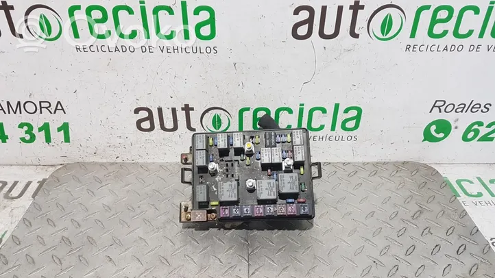 KIA Sportage Fuse module 