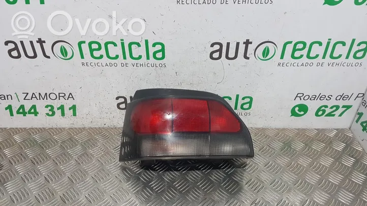 Renault Clio I Lampa tylna 89306970