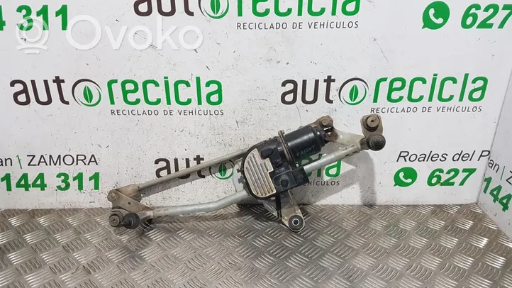 Volkswagen PASSAT Front wiper blade arm 3C1955023