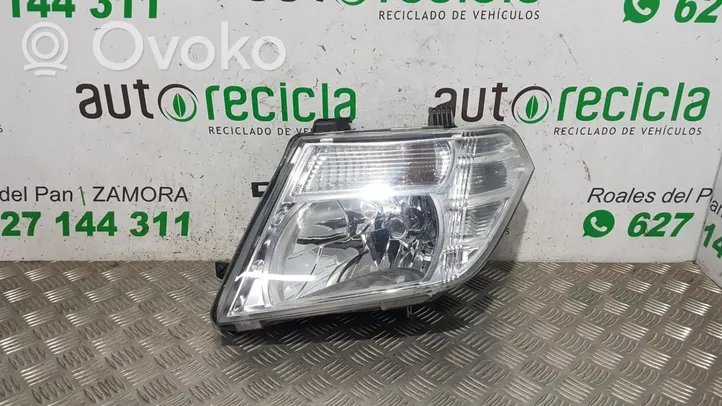 Nissan Pathfinder R51 Lampa przednia 0821511F8L