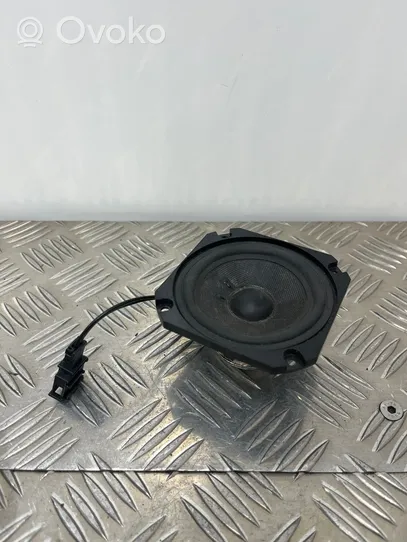 Audi A8 S8 D3 4E Enceinte de plage arrière 4E0035401