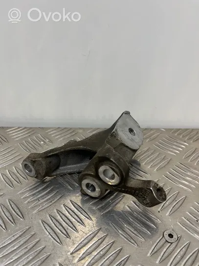 Audi A8 S8 D3 4E Supporto di montaggio scatola del cambio 4E0399113BA