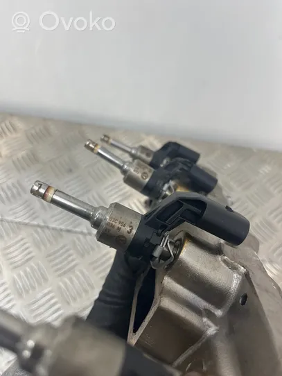 Volkswagen Golf VI Injecteur de carburant 03C906036M