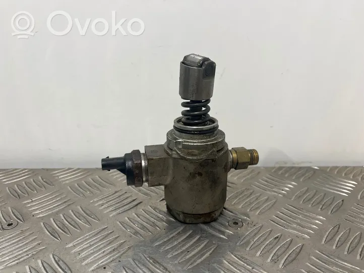 Volkswagen Eos Pompe d'injection de carburant à haute pression 03C127026D