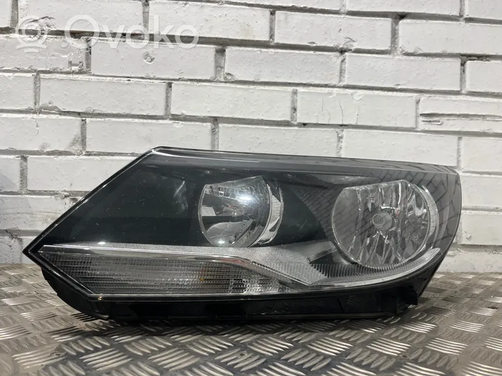 Volkswagen Tiguan Lampa przednia 5N1941005