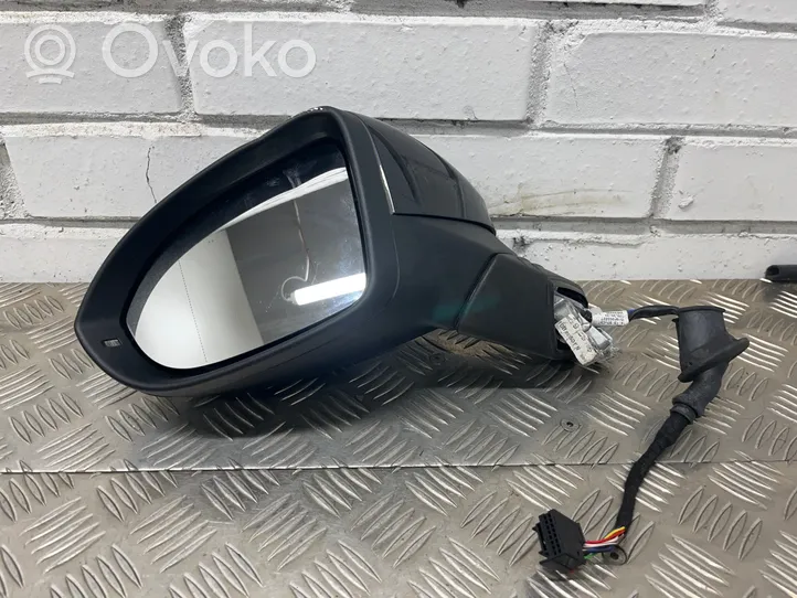 Volkswagen Golf VIII Front door electric wing mirror 10B857501N