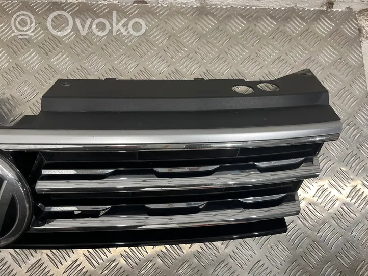 Volkswagen Tiguan Atrapa chłodnicy / Grill 5NA853653B