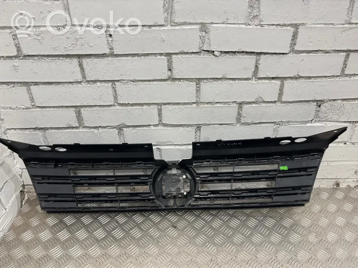 Volkswagen Tiguan Atrapa chłodnicy / Grill 5NA853653