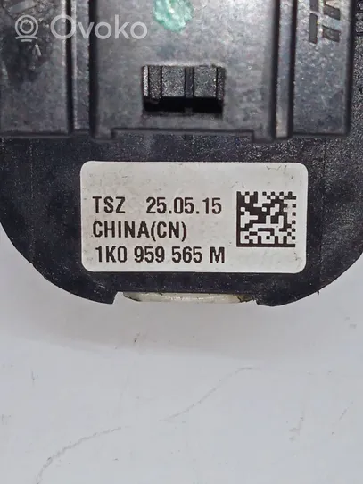 Volkswagen Tiguan Przycisk regulacji lusterek bocznych 1K0959565M
