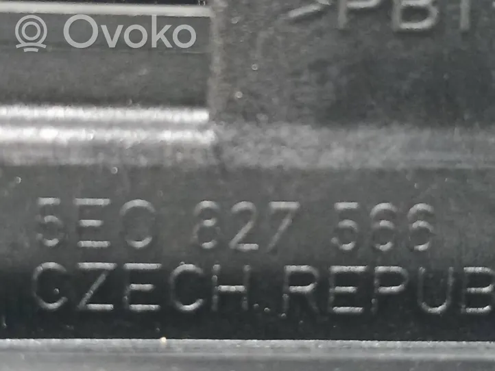 Skoda Fabia Mk3 (NJ) Poignée de coffre hayon arrière 5E0827566