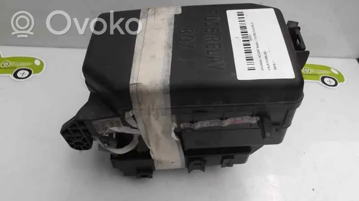 Hyundai Accent Module de fusibles 912131E161