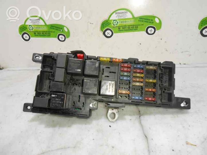Volvo S60 Module de fusibles 8678449