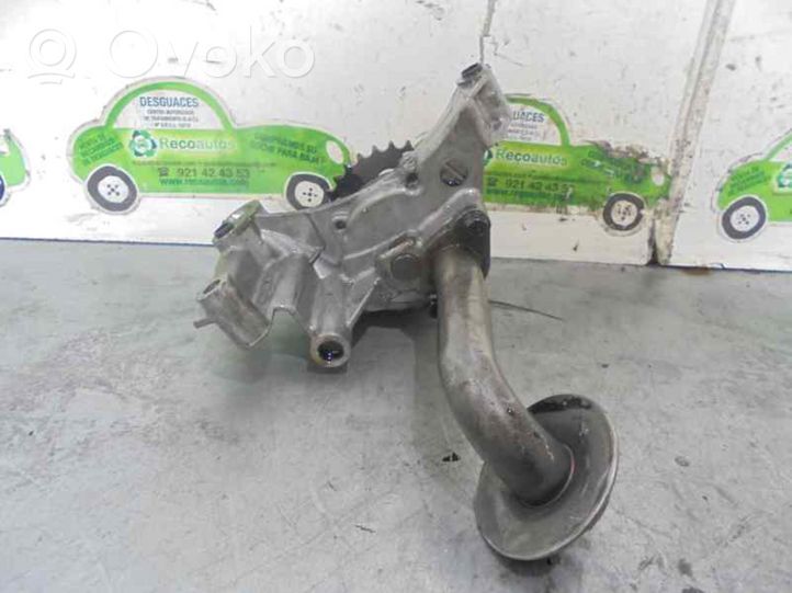 Seat Cordoba (6K) Pompe à huile 06A115105