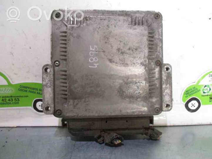 Chrysler Grand Voyager IV Sterownik / Moduł ECU P04727665AB