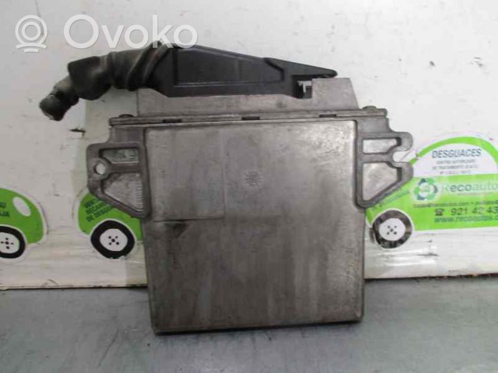 Renault Kangoo III Sterownik / Moduł ECU 7700104956