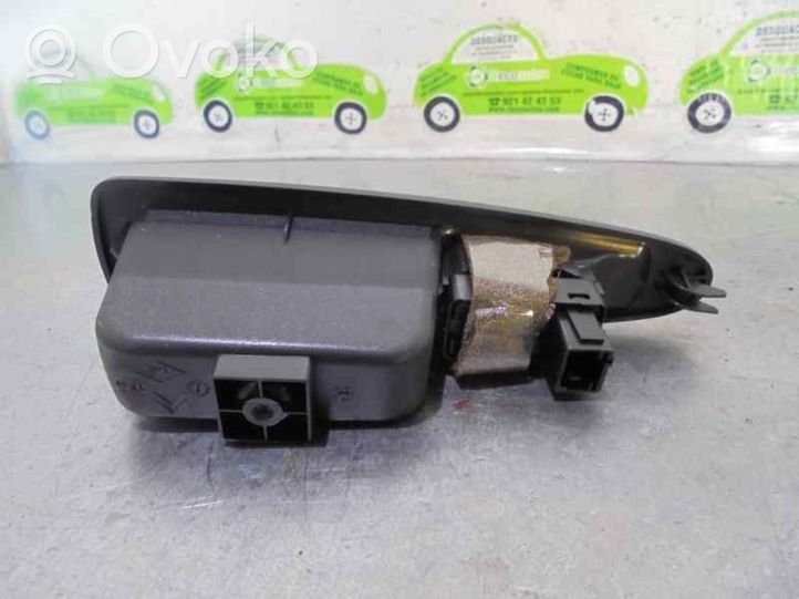 Citroen C4 I Interrupteur commade lève-vitre 9650912777