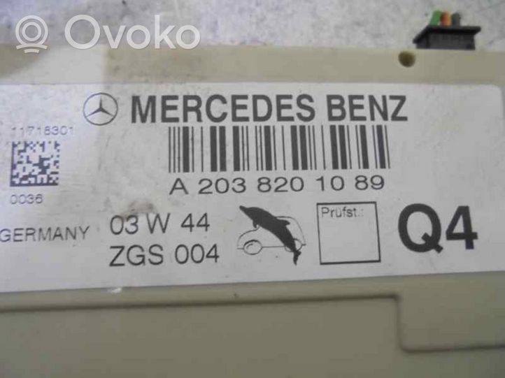 Mercedes-Benz C W203 Radio antena 2038201089