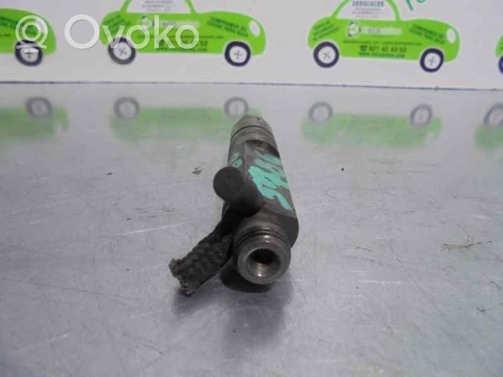 Seat Toledo I (1L) Injecteur de carburant 028130201G