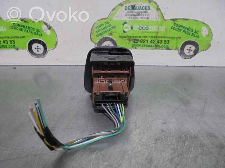 Toyota Aygo AB40 Przycisk regulacji lusterek bocznych 183574