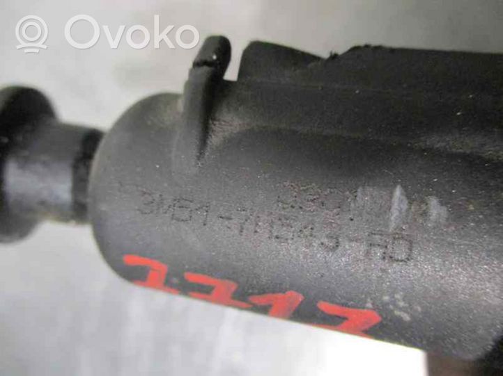 Ford C-MAX I Clutch master cylinder 3M517A543AD