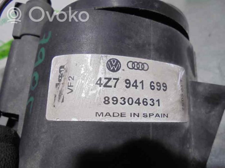 Audi A6 S6 C5 4B Etusumuvalo 4Z7941699