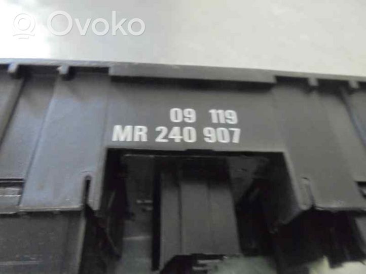 Mitsubishi Space Star Interruttore specchietto retrovisore MR240907