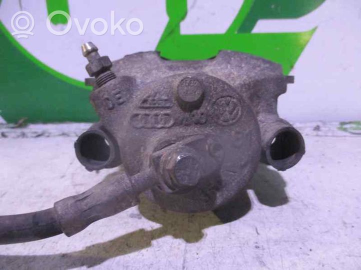 Volkswagen Polo Pinza del freno anteriore 6N0615123B