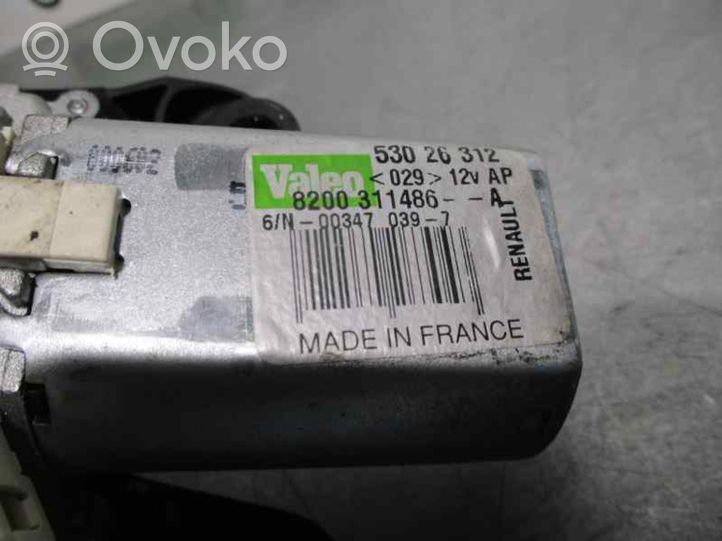 Renault Clio III Moteur d'essuie-glace arrière 8200311486