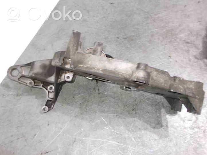 Volvo 850 Support de générateur / alternateur 9186136