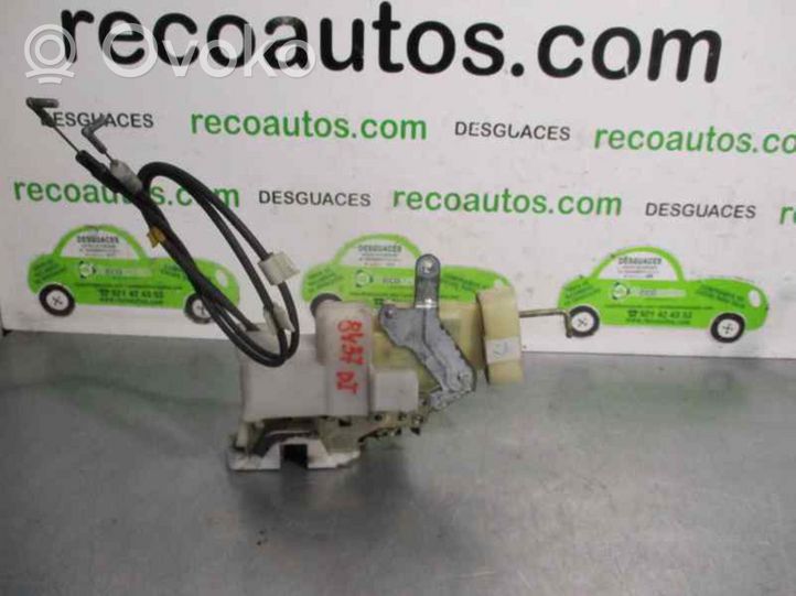 Toyota Prius (XW10) Cerradura de puerta delantera 6904047040