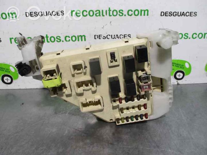 Toyota Prius (XW10) Fuse module 8274247010