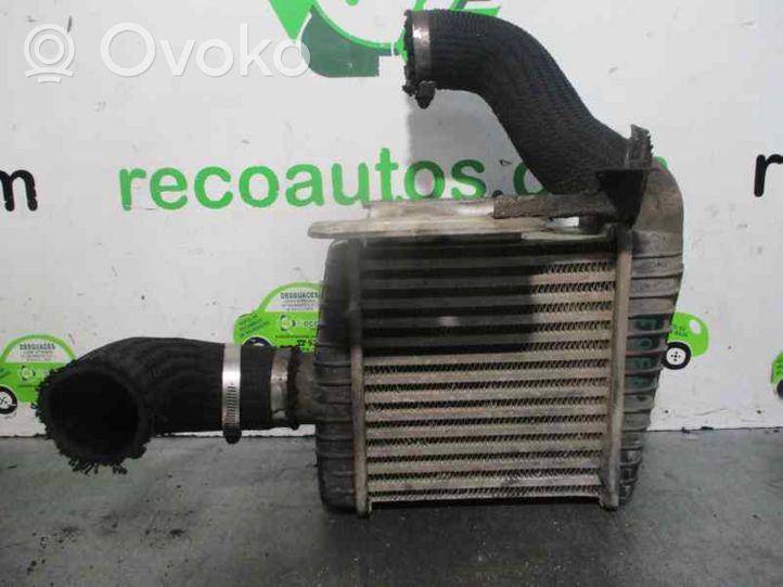 Hyundai Trajet Chłodnica powietrza doładowującego / Intercooler 2827027110