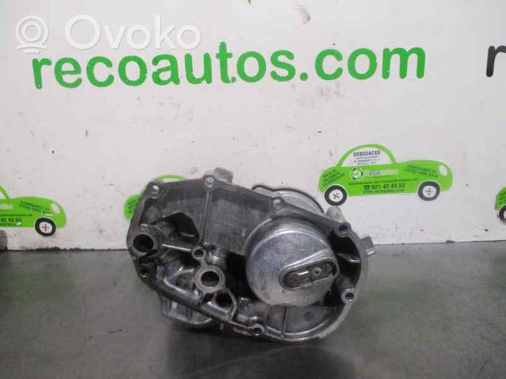 Audi A4 S4 B5 8D Supporto di montaggio del filtro dell’olio 059115405E