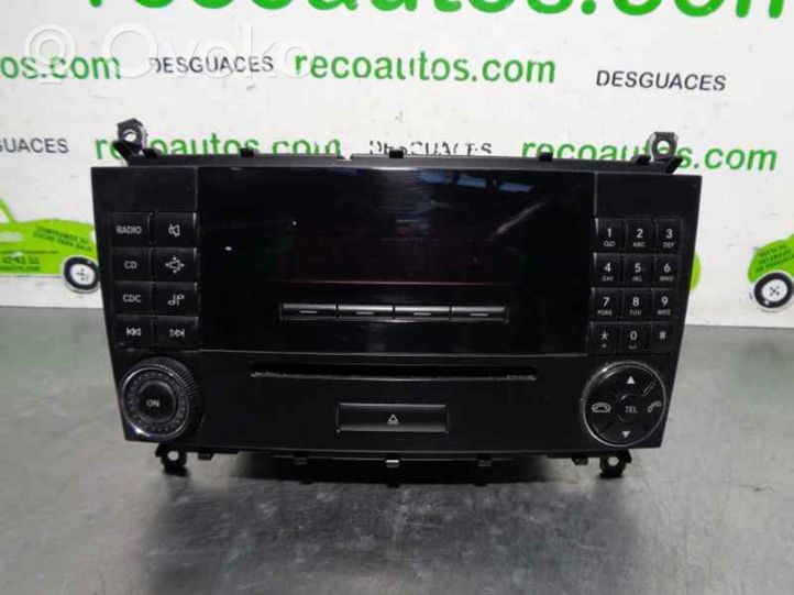 Mercedes-Benz C W203 Radio/CD/DVD/GPS-pääyksikkö A2038700589