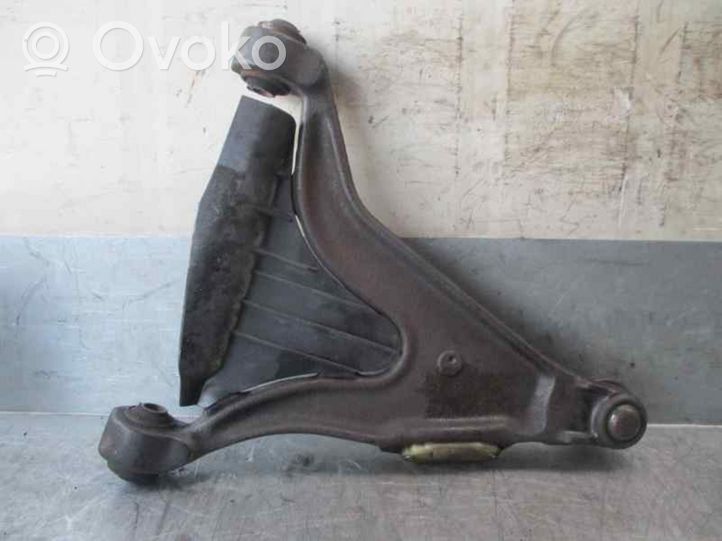 Volvo S70  V70  V70 XC Braccio di controllo sospensione anteriore 271902